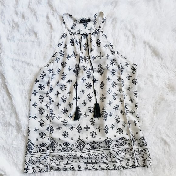 DYNAMITE Geometric Pattern Tank Top Pompom Collar - Picture 1 of 5